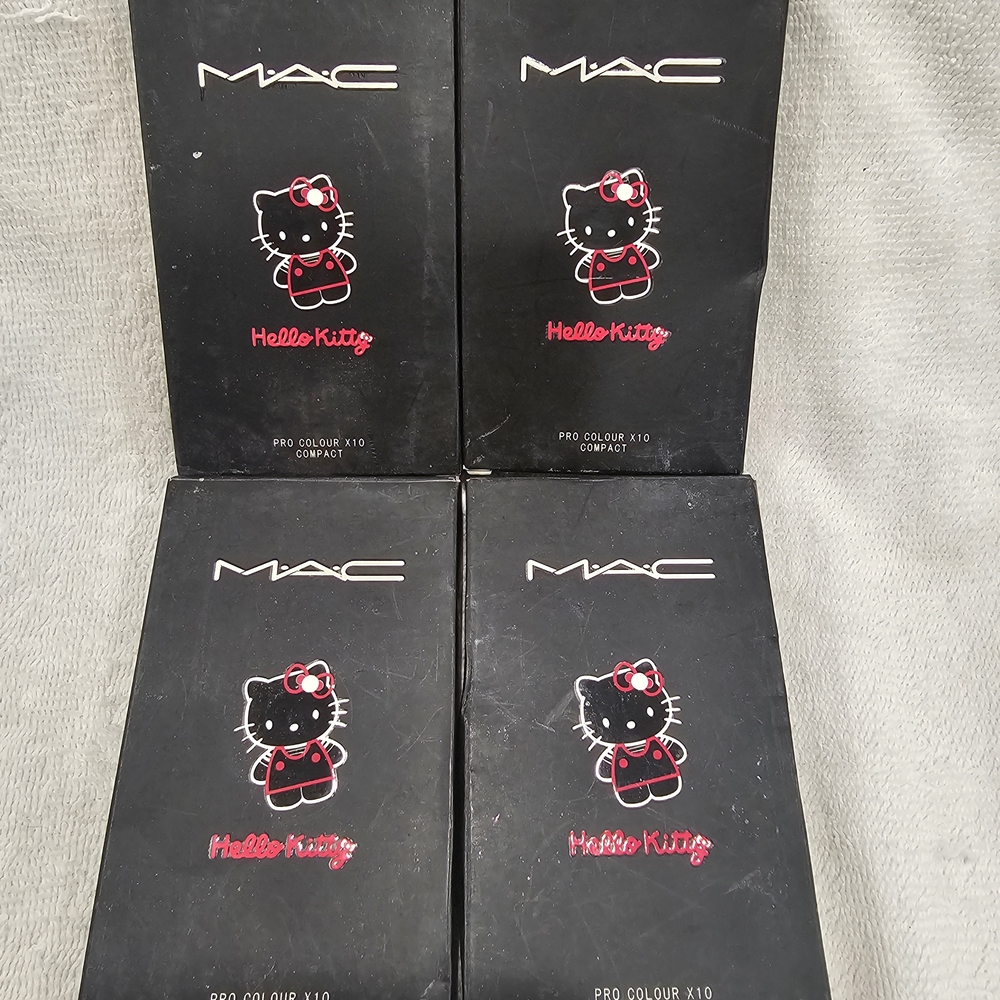 MAC Cosmetics Collectible Hello Kitty Eye Shadow Palettes #1, 2, 3, & 4 NIB Rare - Picture 4 of 6